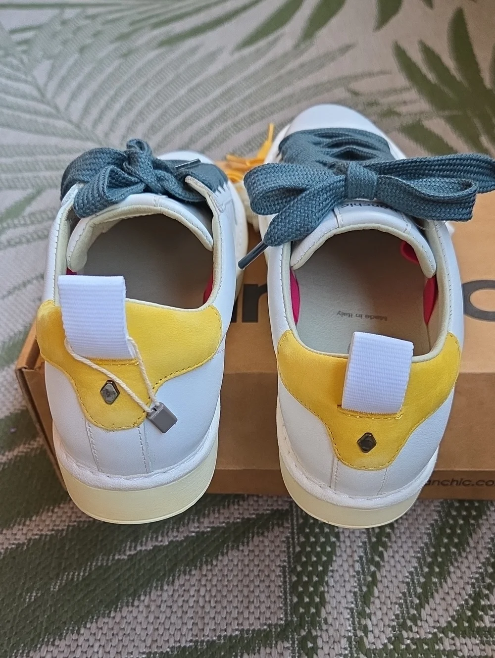 Panchic low top sneakers